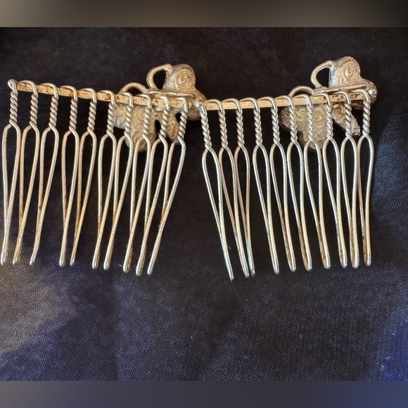 Vintage Butterfly/ Hair Comb Silvertone Bridal Wedding Hair Accessories - Picture 6 of 8